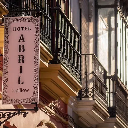 Bypillow Abril Siviglia