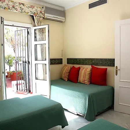 Hotel Bypillow Abril Sewilla