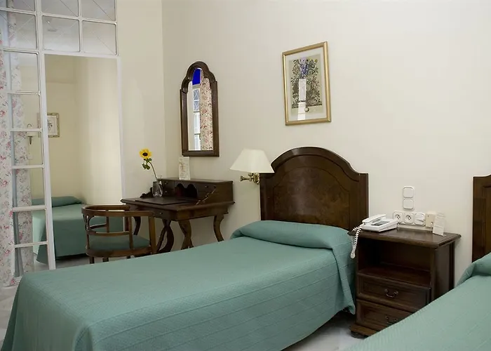 Hotel Bypillow Abril 2*